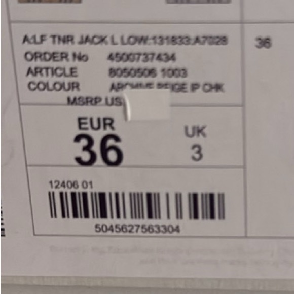 Burberry sneakers NIB - Picture 4 of 4